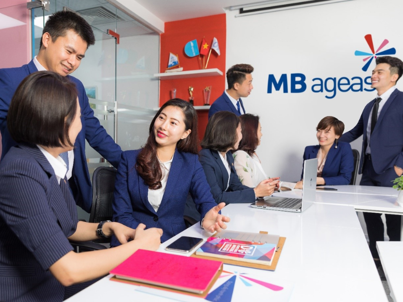  Bảo hiểm Banca được hiểu là sản phẩm bảo hiểm liên kết giữa ngân hàng và công ty bảo hiểm